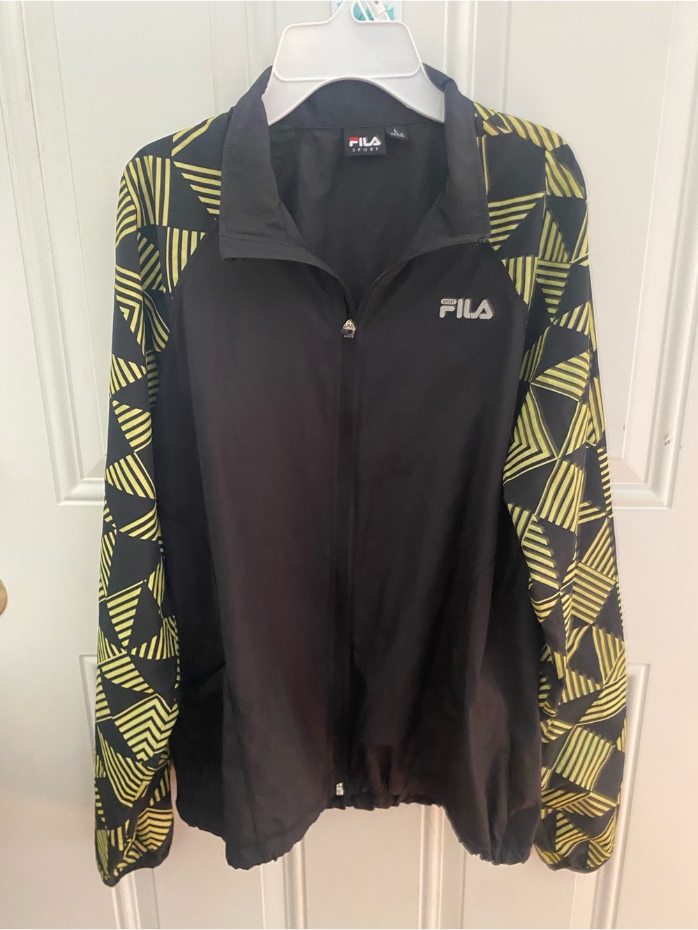 FILA Sport Woman’s Black Jacket with Neon Geometric Sleeve Rain Resistant EUC